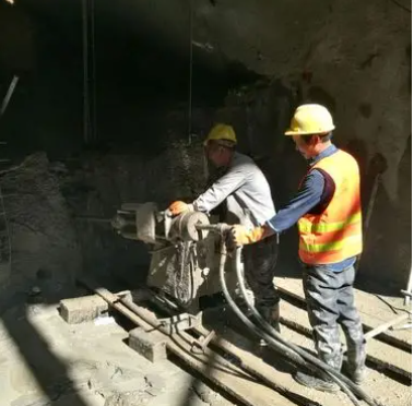 陈巴尔虎水下抗分散灌浆料特点 水下不分散注浆料介绍